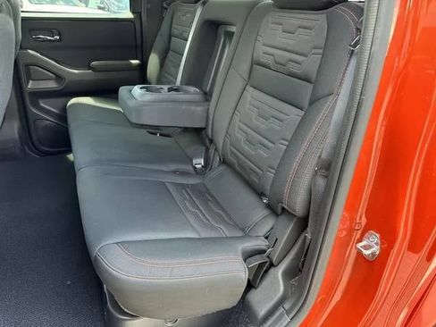 Used 2025 Nissan Frontier Pro-X RWD image 23