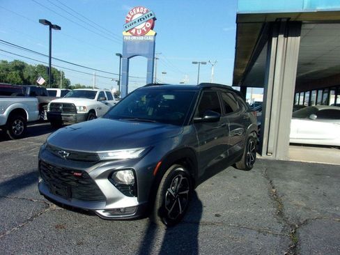 Used 2021 Chevrolet TrailBlazer RS w/ Sun and Liftgate Package AWD/4WD image 1