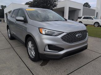 Used 2023 Ford Edge SEL image 1