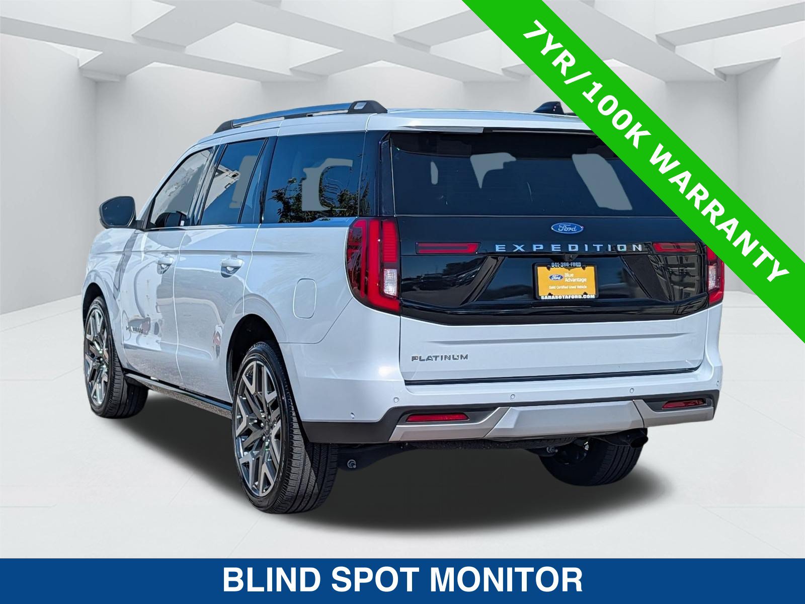 Used 2025 Ford Expedition Platinum w/ Platinum Ultimate Package AWD/4WD image 7