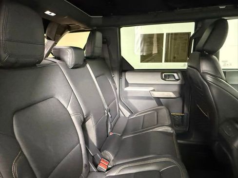 Used 2021 Ford Bronco Badlands image 49