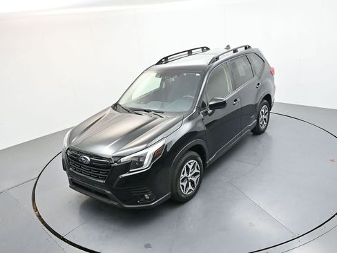 Used 2024 Subaru Forester Premium AWD/4WD image 32