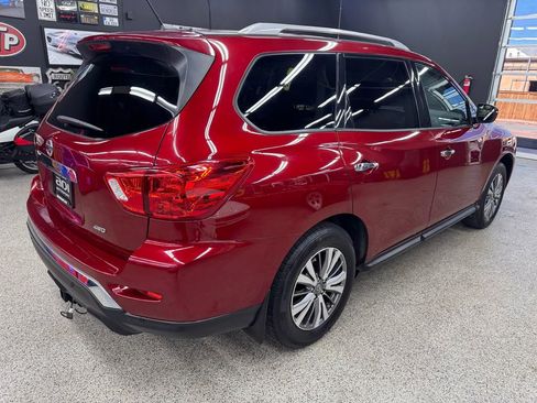 Used 2018 Nissan Pathfinder S image 5