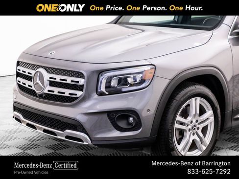 Used 2023 Mercedes-Benz GLB 250 4MATIC w/ Premium Package image 39