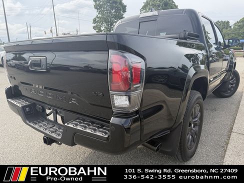 Used 2023 Toyota Tacoma Limited w/ Nightshade Package AWD/4WD image 5
