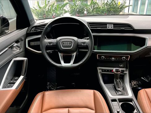 Certified 2022 Audi Q3 2.0T Premium image 5