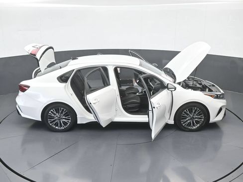 Used 2022 Kia Forte GT-Line w/ GT-Line Technology Package FWD image 60