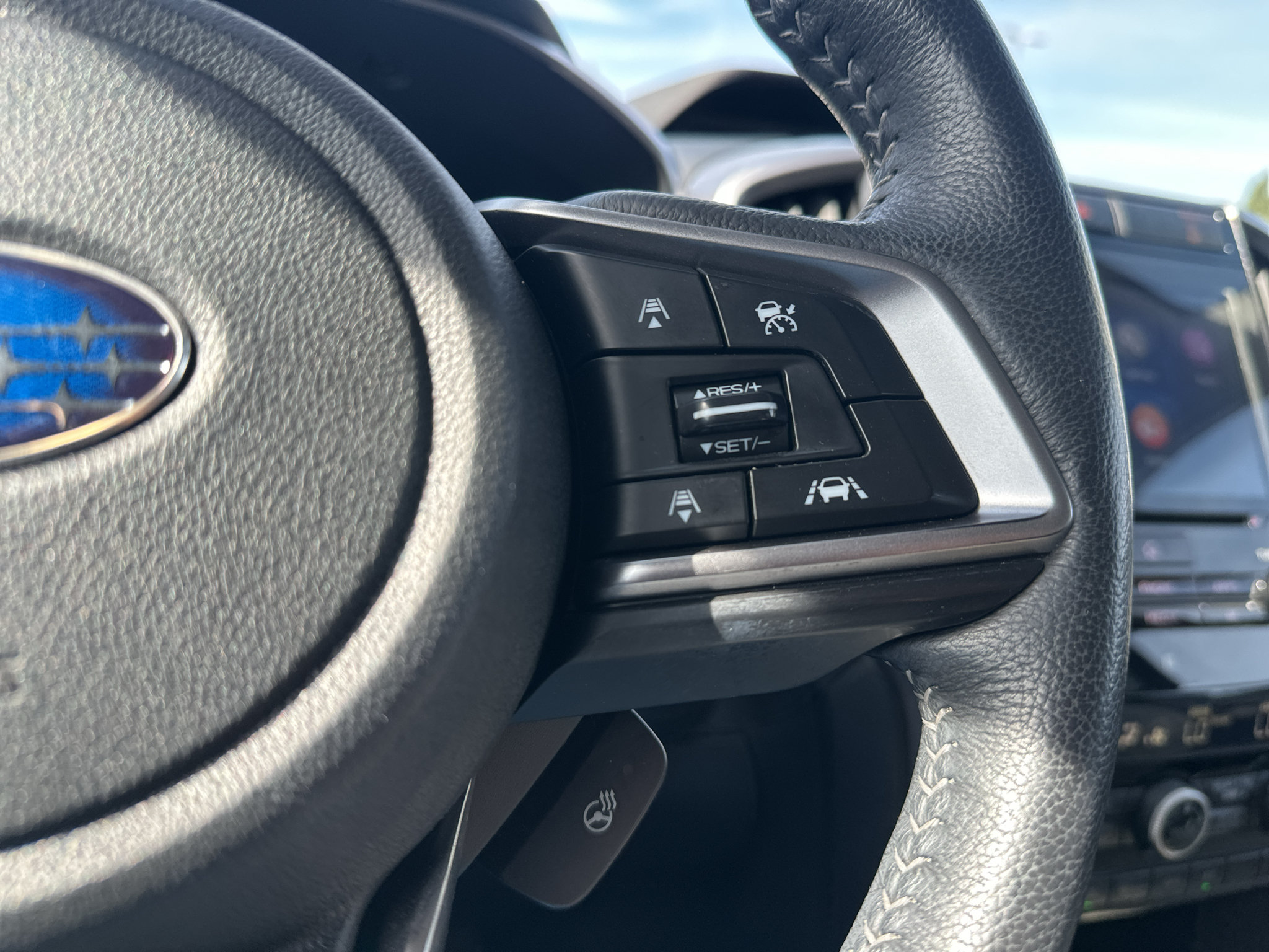 Used 2019 Subaru Ascent Limited AWD/4WD image 30