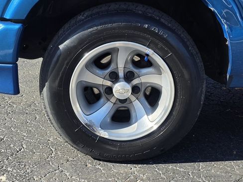 Used 2000 Chevrolet S10 Pickup LS w/ Preferred Equipment Group image 23