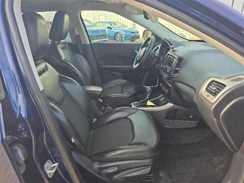 Used 2018 Jeep Compass Latitude w/ Safe & Security Group image 10