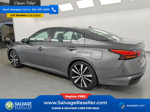 Used 2021 Nissan Altima 2.5 SR FWD image 3