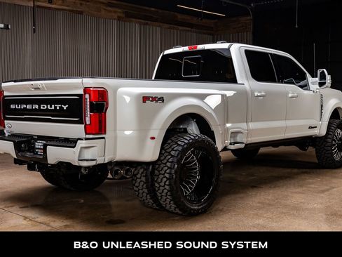 Used 2026 Ford F450 Platinum w/ FX4 Off-Road Package image 9