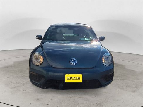 Used 2019 Volkswagen Beetle 2.0T S image 8