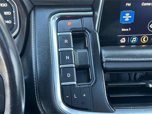 Used 2021 GMC Yukon SLT w/ SLT Luxury Plus Package image 22