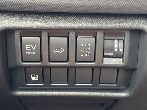 New 2025 Subaru Forester Touring image 14