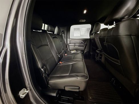 Used 2023 RAM 3500 Limited image 27