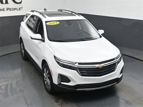 Used 2023 Chevrolet Equinox LT image 46