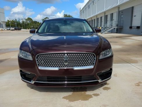 Used 2017 Lincoln Continental Select FWD image 2
