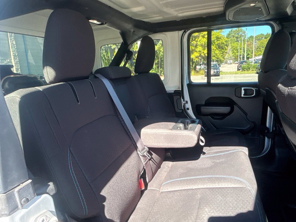 Used 2024 Jeep Wrangler Unlimited Rubicon 4xe AWD/4WD image 20