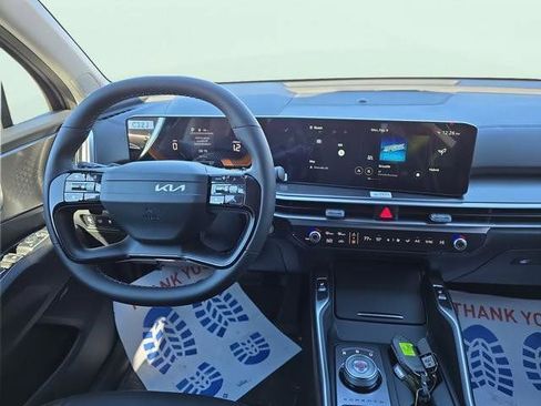 New 2026 Kia Sorento EX FWD image 9