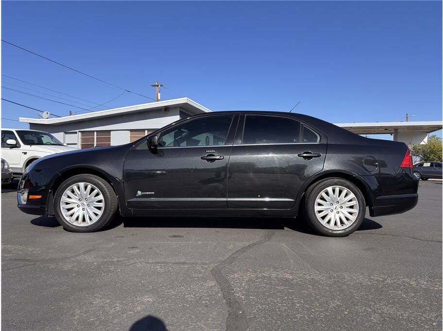 Used 2012 Ford Fusion Hybrid FWD image 2