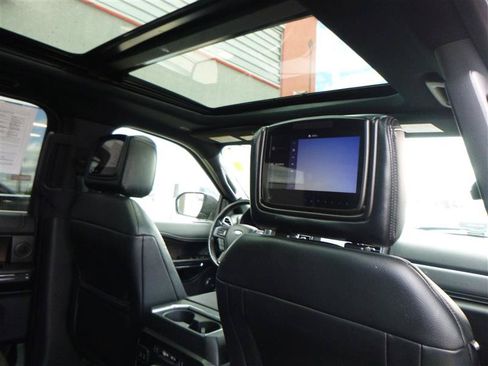 Used 2018 Ford Expedition Max Limited w/ Equipment Group 302A AWD/4WD image 11