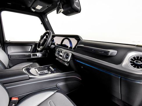 Used 2025 Mercedes-Benz G 580 w/ EQ Technology image 32