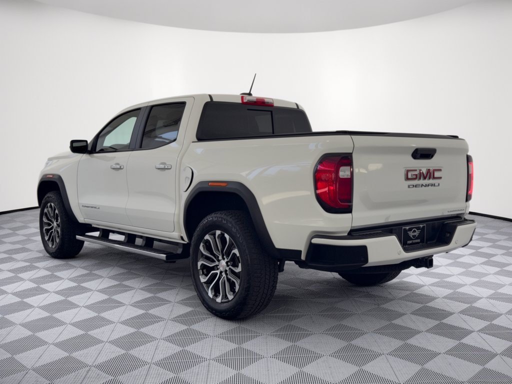 Used 2025 GMC Canyon Denali AWD/4WD image 3