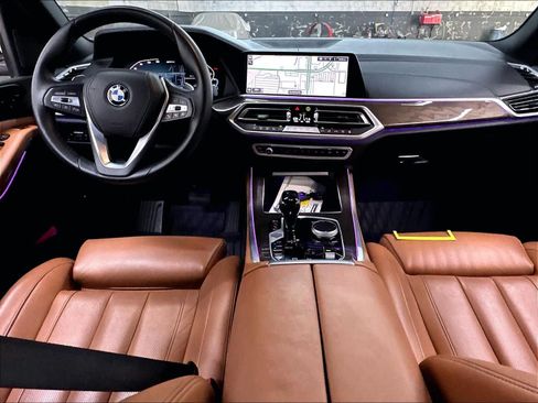 Used 2022 BMW X5 xDrive45e w/ Luxury Seating Package AWD/4WD image 17