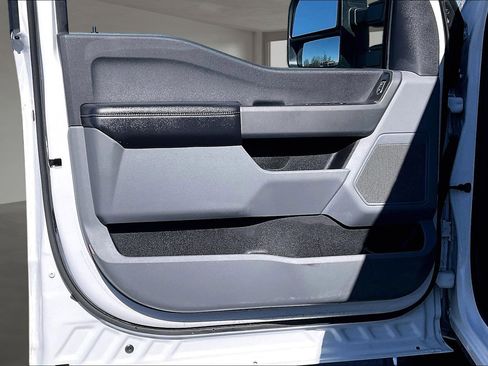 Used 2024 Ford F250 XLT image 21