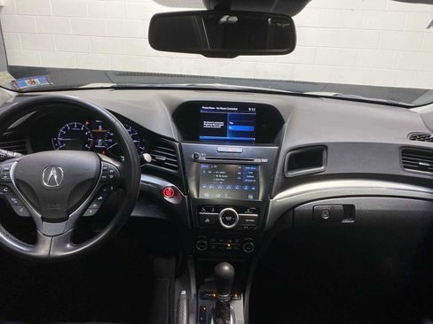 Used 2020 Acura ILX w/ Premium Package image 10