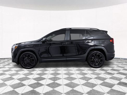 Used 2022 GMC Terrain SLE w/ Driver Convenience Package FWD image 14