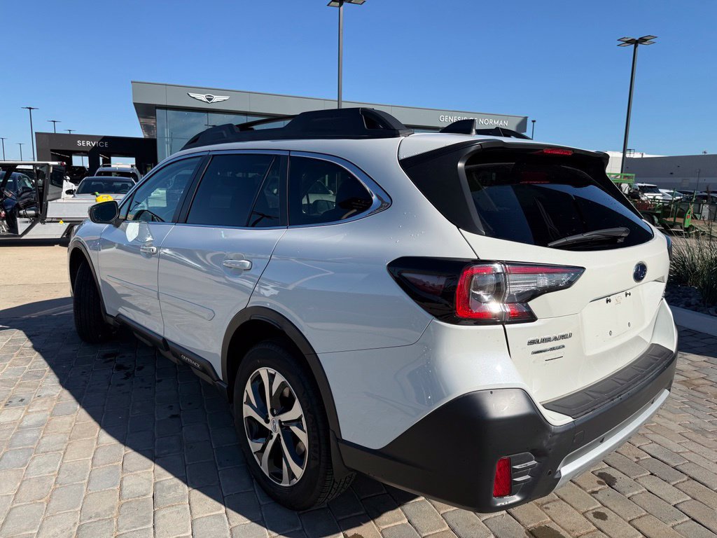 Used 2020 Subaru Outback Limited w/ Popular Package #2 AWD/4WD image 3