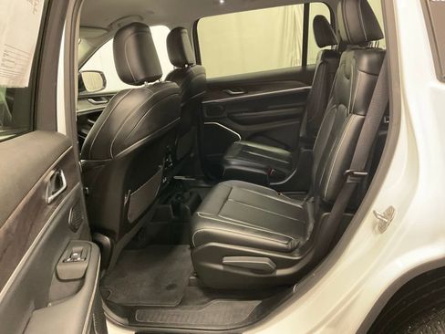 Used 2021 Jeep Grand Cherokee L Limited image 33