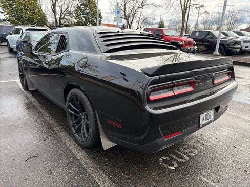 Used 2023 Dodge Challenger R/T Scat Pack w/ Plus Package image 4