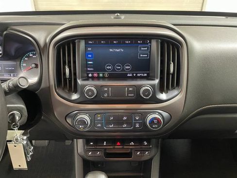 Used 2022 GMC Canyon AT4 AWD/4WD image 16