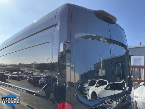 Used 2022 Ford E-Transit 148 High Roof Extended w/ Load Area Protection Package image 61