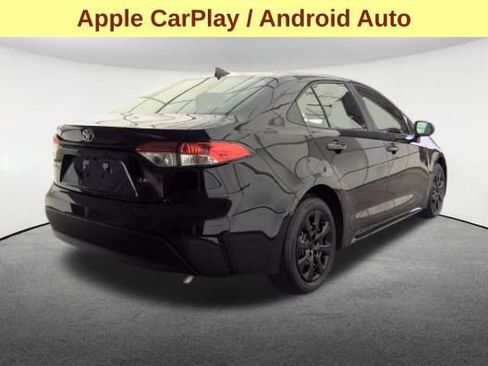 Used 2025 Toyota Corolla LE FWD image 5