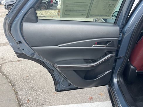 Used 2024 MAZDA CX-30 AWD 2.5 S w/ Preferred Package image 16