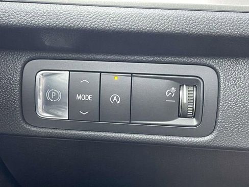 New 2026 Chevrolet Traverse LT w/ Sun and Wheel Package image 17