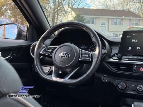 Used 2020 Kia Forte GT-Line w/ GT-Line Premium Package image 24