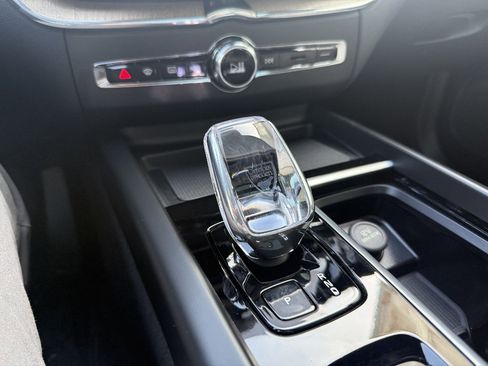 New 2026 Volvo XC60 B5 Plus w/ Protection Package Premier image 18