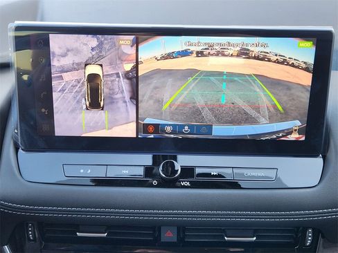 New 2026 Nissan Rogue Platinum w/ Platinum Premium Package image 13