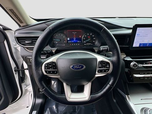 Used 2021 Ford Explorer Limited w/ Equipment Group 301A image 11