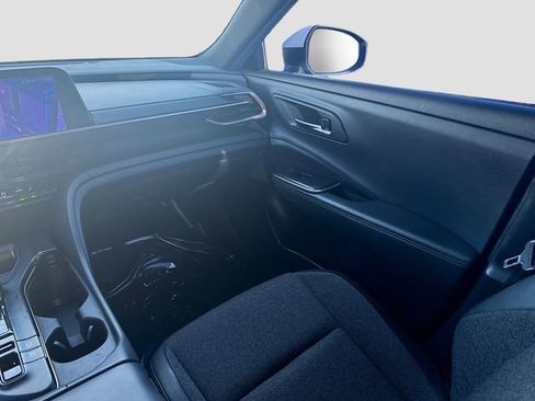 Used 2023 Toyota Crown XLE image 20