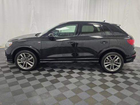 Used 2025 Audi Q3 2.0T Premium w/ Convenience Package image 3