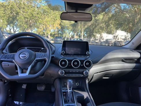 Used 2024 Nissan Sentra SV image 27