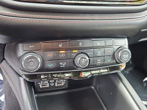 Used 2024 Dodge Durango GT w/ Blacktop Package image 24