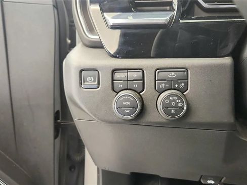 Used 2024 Chevrolet Silverado 1500 LT Trail Boss AWD/4WD image 25