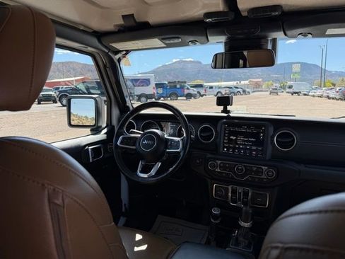 Used 2020 Jeep Wrangler Unlimited Sahara AWD/4WD image 14